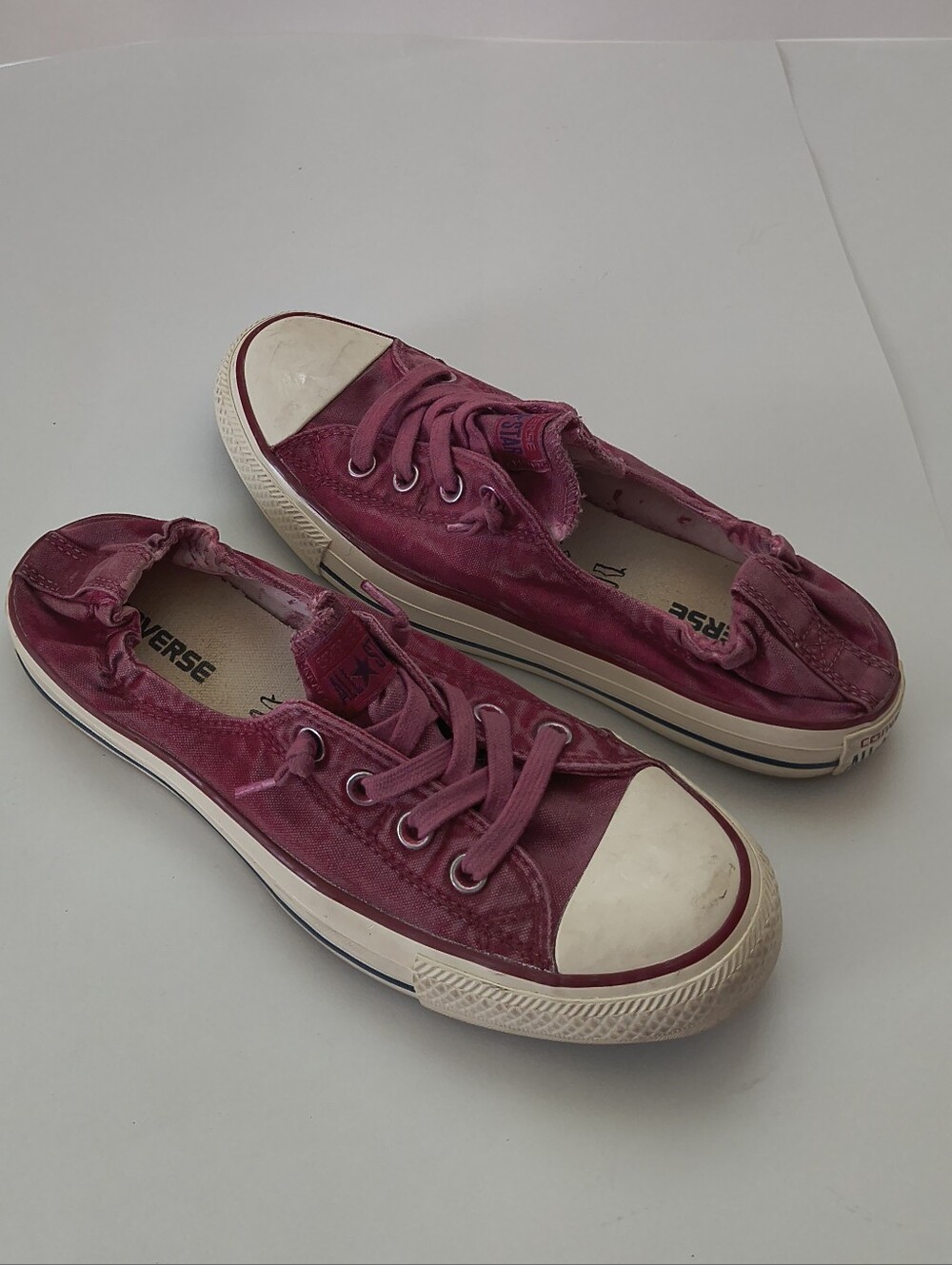 Converse Womens Burgundy Fuchsia Low Top Sneakers Size 9.5